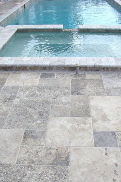 Silver Travertine Pool Surround with Custom Layout – Luxury Backyard